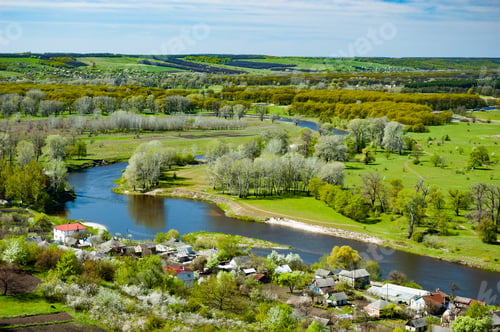 Preview: Bewitching panorama of the village and the river