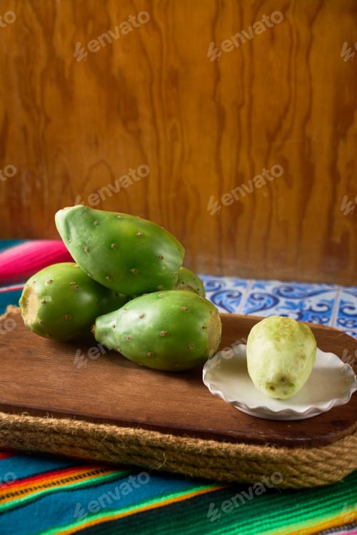 Preview: Fruit from desert. Tuna fruit or prickly pear cactus. From mexico or California
