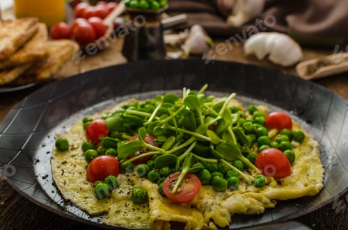 Preview: Healthy omelet with vegetables