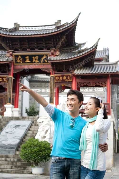 Preview: Young Couple Exploring Dali