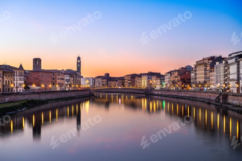 Preview: Pisa, Italy skyline on the Arno River