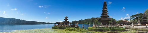 Preview: Panoramic photo of Bali floating temple