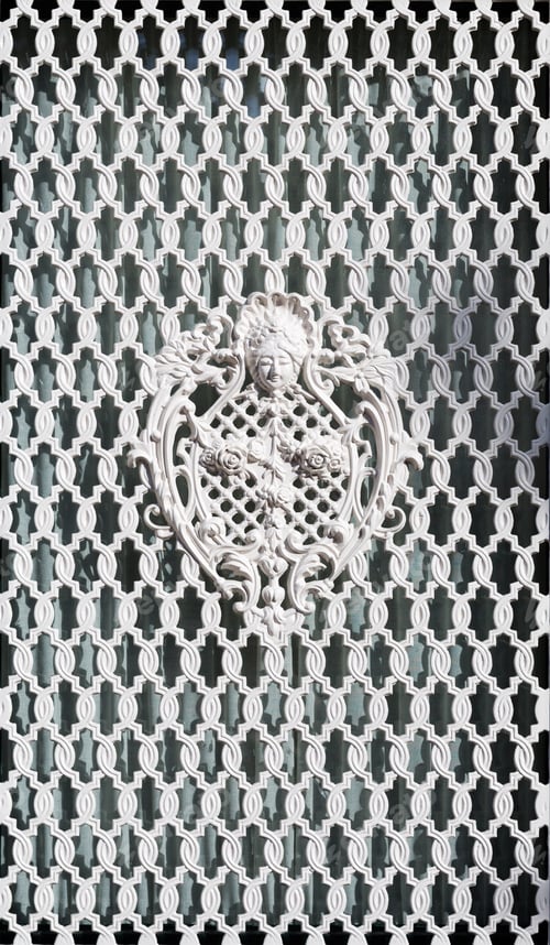 Preview: White ornamental grille.