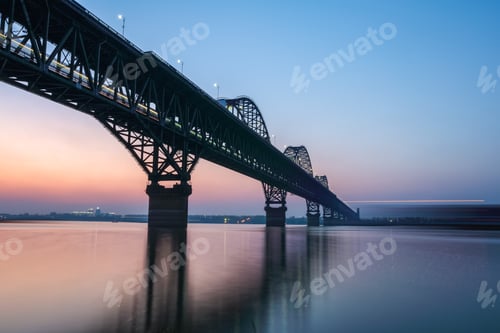 Preview: the jiujiang bridge in nightfall