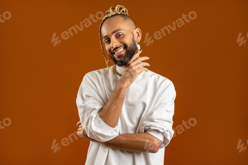 Preview: Make up artist Black latin gay man isolated on orange background