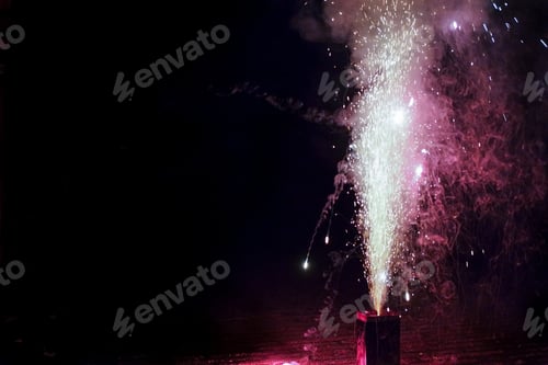 Preview: Pink fireworks
