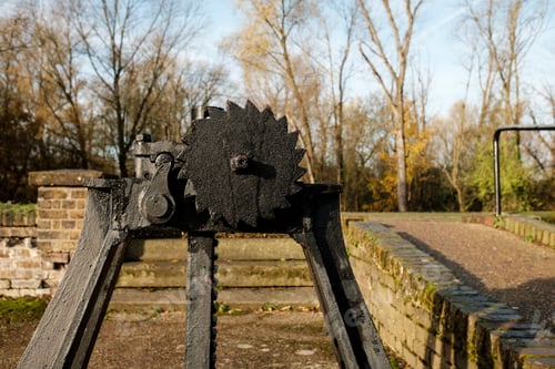 Preview: Old metal gear rotating at middlesex filter beds nature reserve