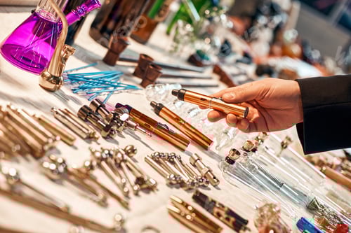 Preview: Close Up of Hand Holding an Electronic Cigarette