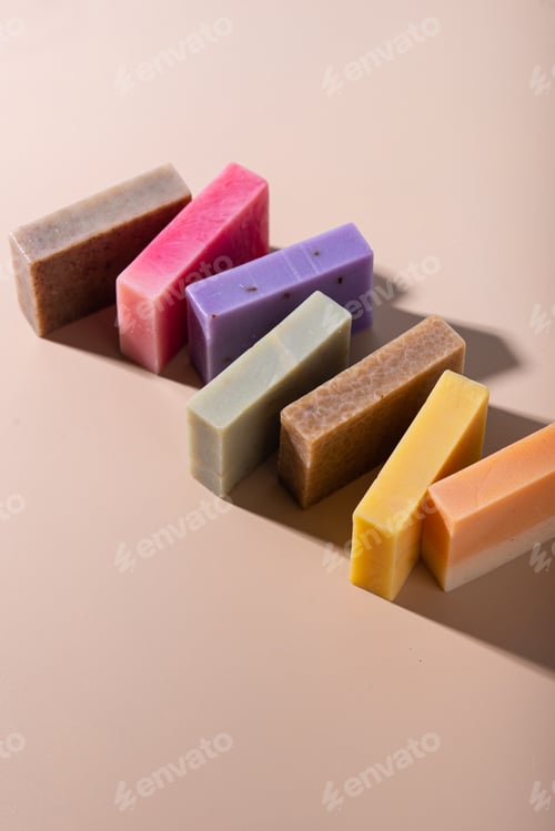 Preview: Eco cleaning with soap and sponges