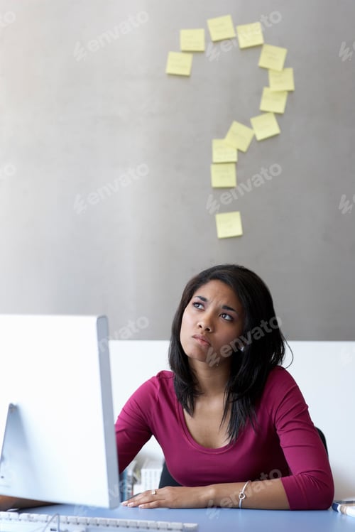 Preview: Businesswoman thinking