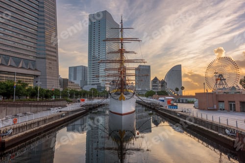 Preview: Yokohama, Japan Cityscape and Harbor