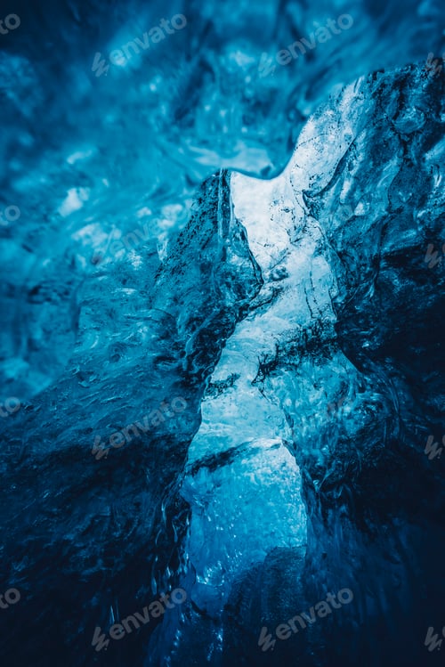Preview: Beautiful crystal blue ice