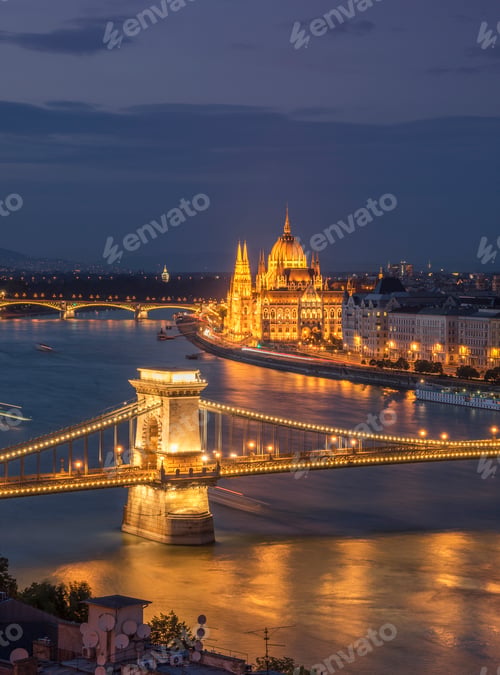 Preview: The Parliament and Chain Bridge on the Danube at night, Hungary, Budapest