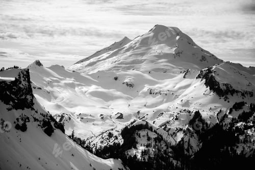 Preview: Snow covered view of Mount Baker, Washington, USA