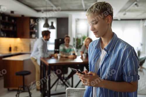 Preview: Texting someone special