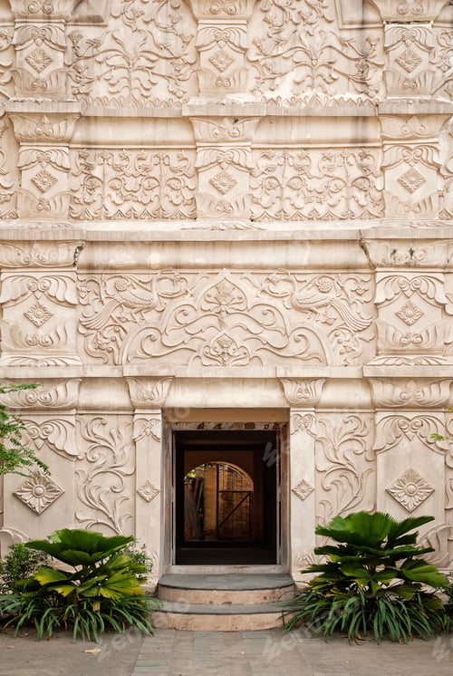 Preview: entrance to palace in solo indonesia