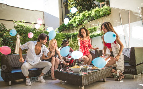 Preview: Friends having party