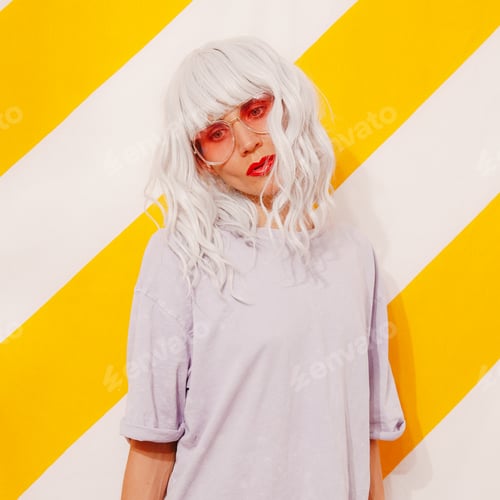 Preview: Pretty Blonde Girl summer look