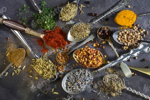 Preview: Spices on spoons