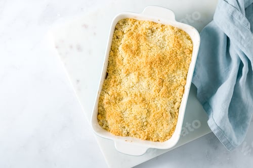 Preview: Apple and pear crumble, pie with streusel. Sweet dessert with stewed fruit