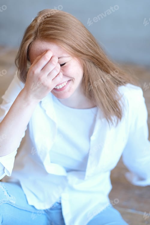 Preview: Woman's portrait