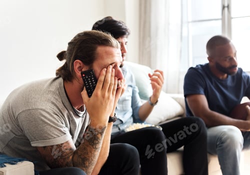 Preview: Friends cheering sport league together
