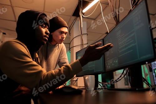 Preview: Hackers team cyberattack, criminals stealing privacy information