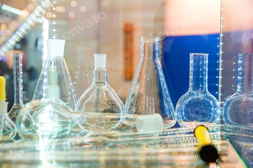 Preview: Flasks and test tubes