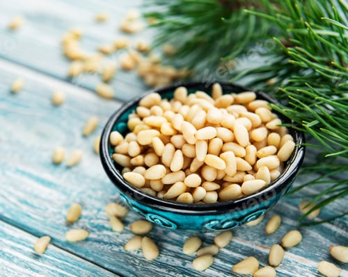 Preview: Pine nuts