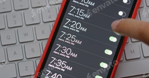 Preview: Set alarm for wake up on cellphone