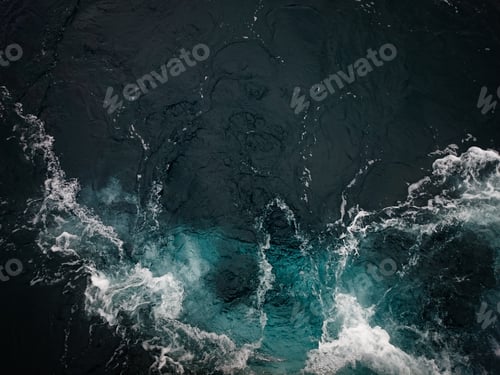 Preview: Frothing bluish ocean in the Bay of Biscay.