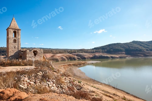 Preview: Sau reservoir. Climate change and desertification. Dryness in Catalonia. Catalonia