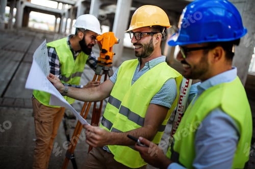 Preview: Picture of construction engineer working on building site