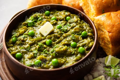 Preview: Hariyali green Pav bhaji is a variation of a traditional pav bhaji made using leafy vegetables
