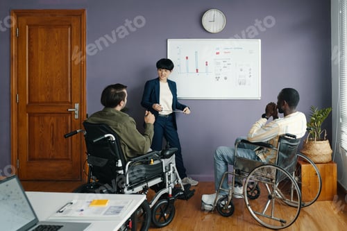 Preview: Business People Working In Team At Meeting