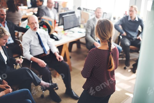 Preview: Daily life of business people at the office