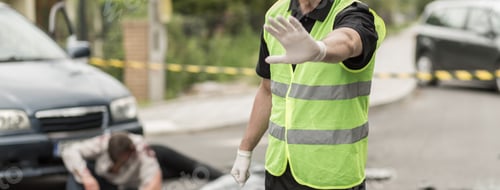 Preview: Policeman Is Banning Entrance On Car Accident Area