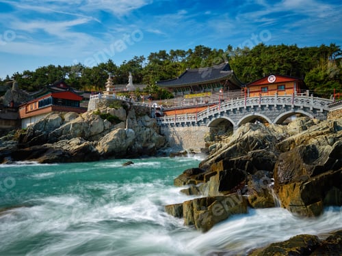 Preview: Haedong Yonggungsa Temple. Busan, South Korea