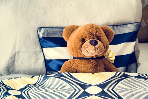 Preview: Teddy bear on the bed