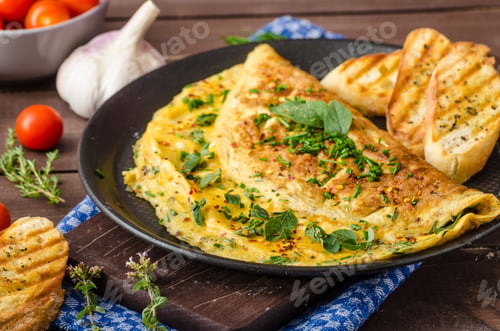 Preview: Herb omelette with chives and oregano sprinkled with Herb omelette with chili flakes