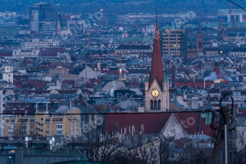 Preview: A panoramic view of Vienna