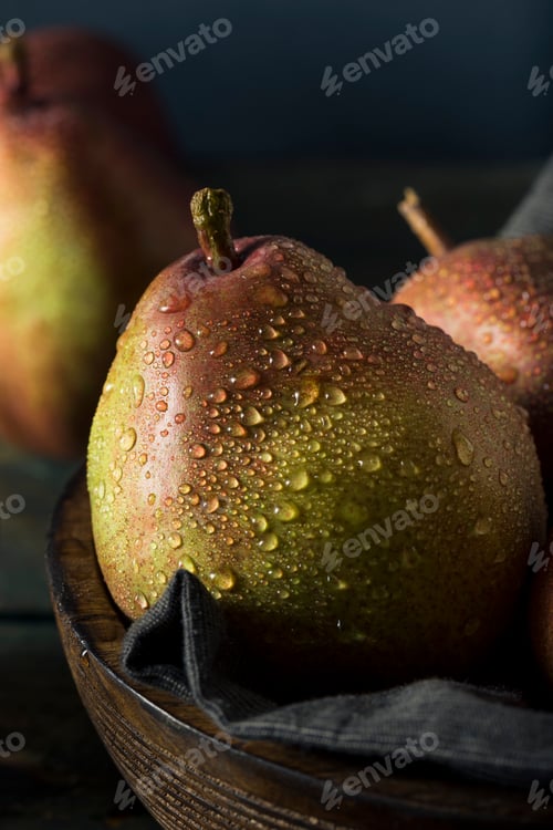 Preview: Raw Organic Red Anjou Pears