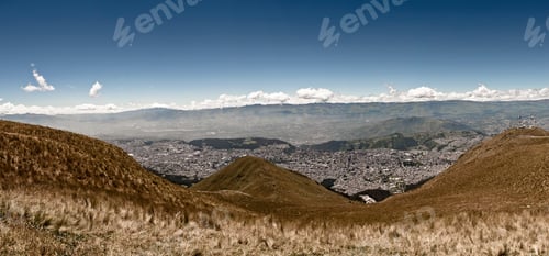 Preview: Quito from Pichincha and summit of Cruz Loma, Quito, Ecuador