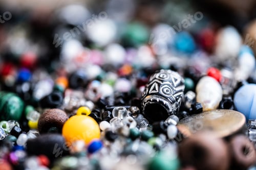 Preview: Vintage beads for needlework