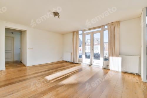 Vista previa: Luxurious empty room with door