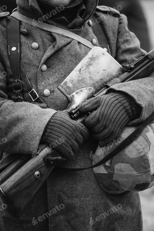 Preview: German Military Ammunition Of A German Wehrmacht Soldier At Worl