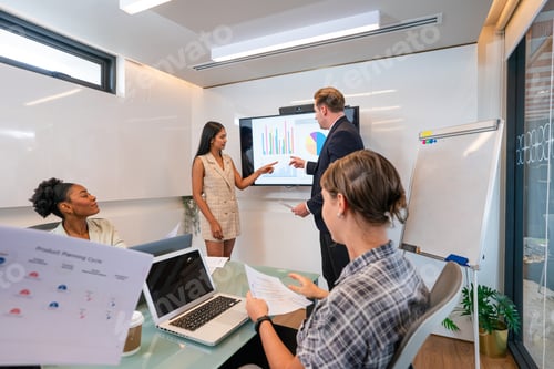 Preview: business people having meeting and brainstorming discussed about work in conference room.