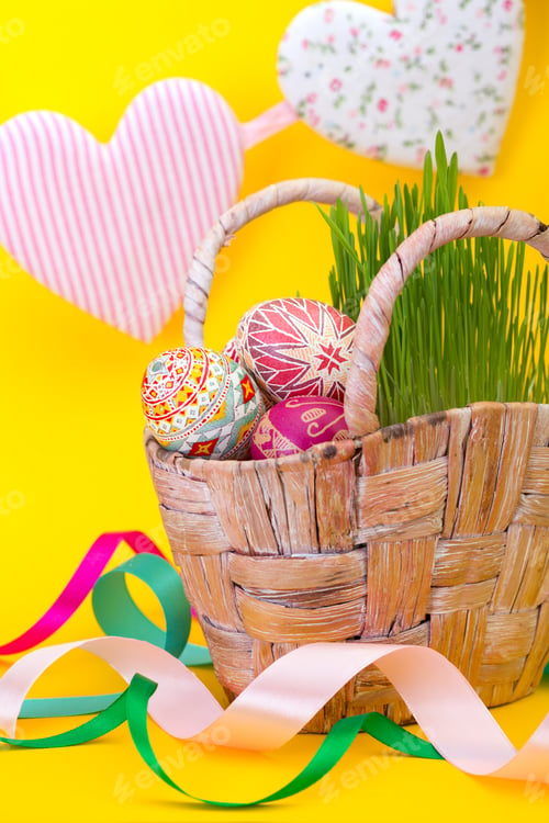 Preview: the happy easter