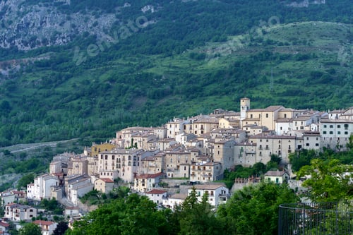 Preview: Barrea, old village in Abruzzi, Italy