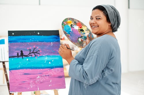 Preview: Enjoying every moment in this art class